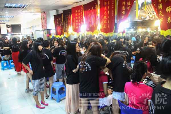 深圳哪學(xué)美容化妝好？