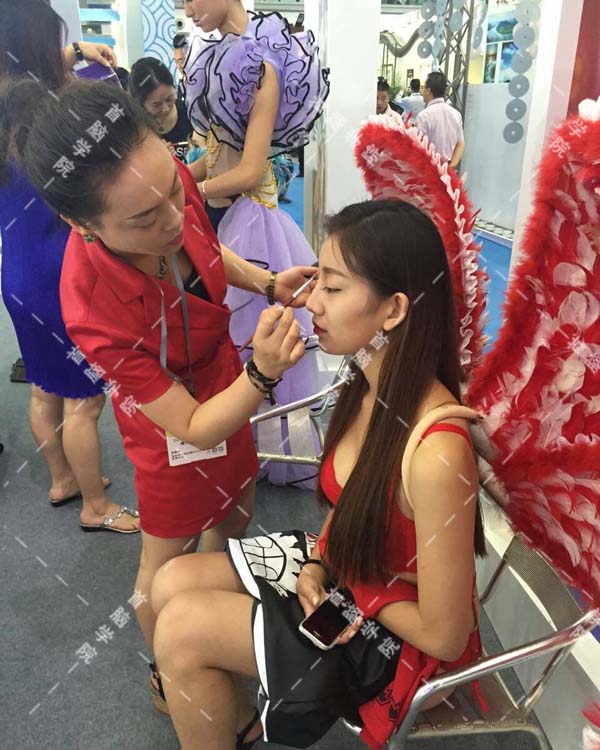 最好的化妝培訓學校 南山首腦