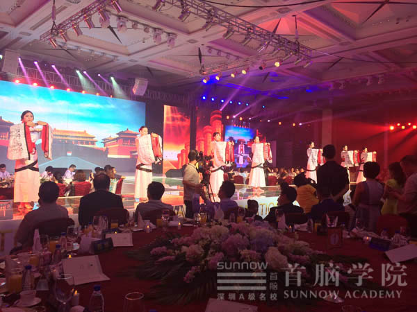 2015第42屆環(huán)球國際小姐總決賽，首腦彰顯業(yè)界高水平