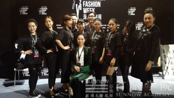 首腦學(xué)院化妝造型團(tuán)隊(duì)