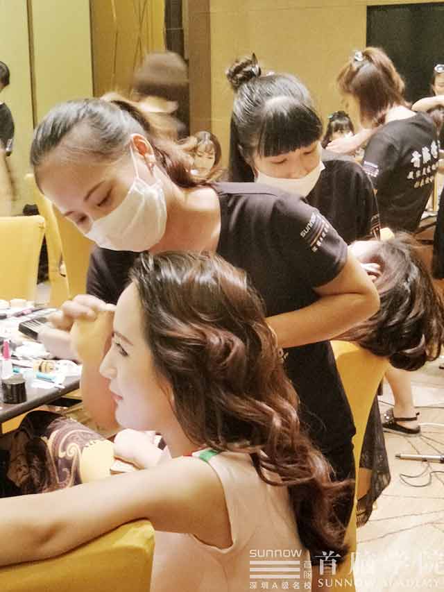 環(huán)球華美大賽彰我中華美業(yè) 首腦學(xué)院展現(xiàn)夢想的精彩！