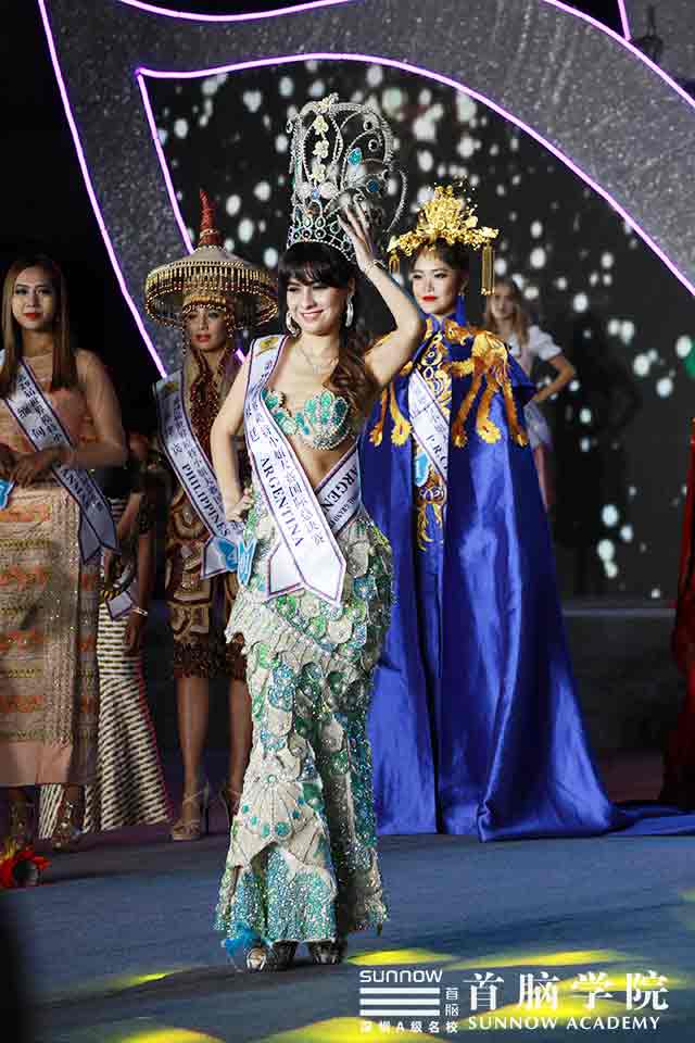 不輸維密！首腦學(xué)院助力第29屆世界模特小姐大賽，讓交流更魅力！