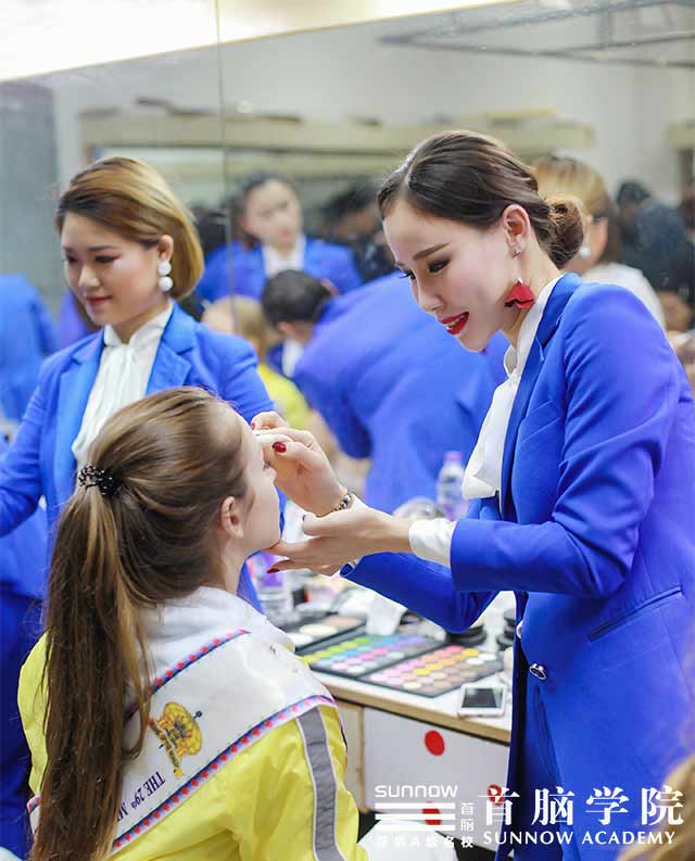 不輸維密！首腦學(xué)院助力第29屆世界模特小姐大賽，讓交流更魅力！