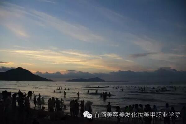 首腦學(xué)院歡樂夏游