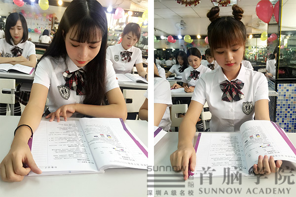 首腦化妝學(xué)校舉辦校服主題化妝派對