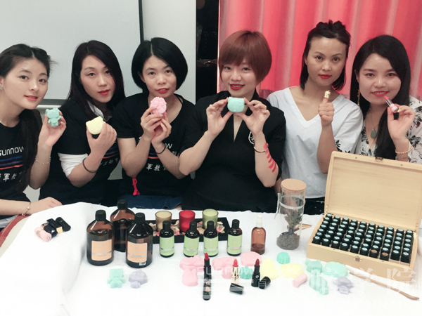 首腦學院2017年新一期芳香美容課程圓滿結束