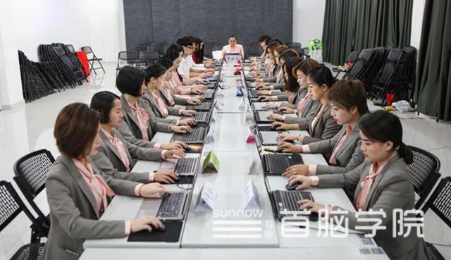 2017首腦學(xué)院美苗師培課程美麗收官！成長是最煽情的記憶~