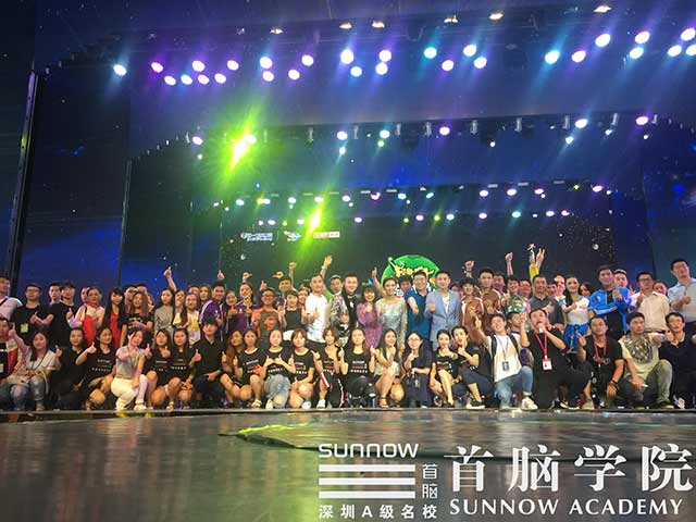 巔峰對(duì)決群星嘉年華，首腦學(xué)院進(jìn)軍綜藝節(jié)目！