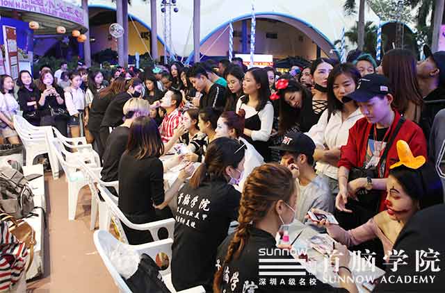 全城狂歡，首腦學(xué)院萬圣夜派對華麗告捷！