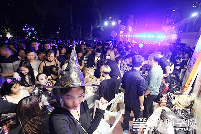 全城狂歡，首腦學(xué)院萬圣夜派對華麗告捷！