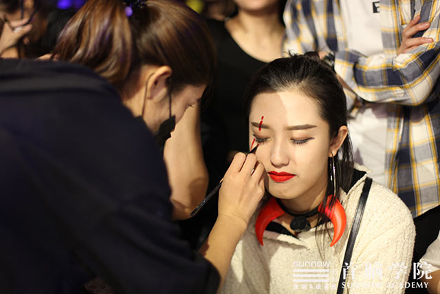 全城狂歡，首腦學(xué)院萬圣夜派對華麗告捷！