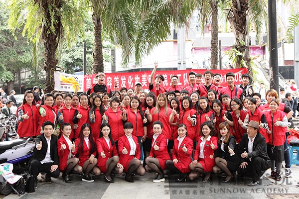 首腦學(xué)院南山校區(qū)義工團(tuán)隊(duì)