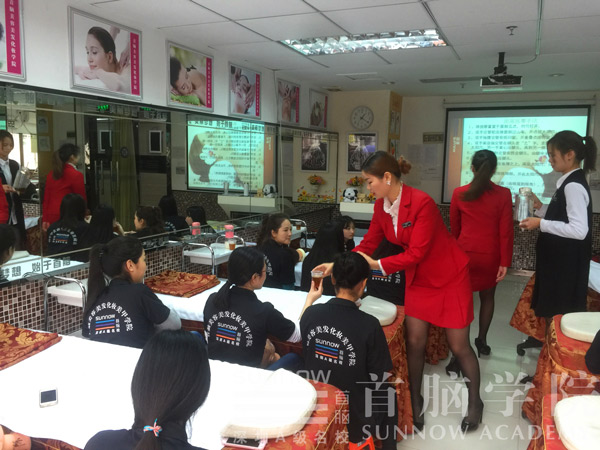 首腦學(xué)院是一個(gè)家！師生攜手遠(yuǎn)離流感侵襲