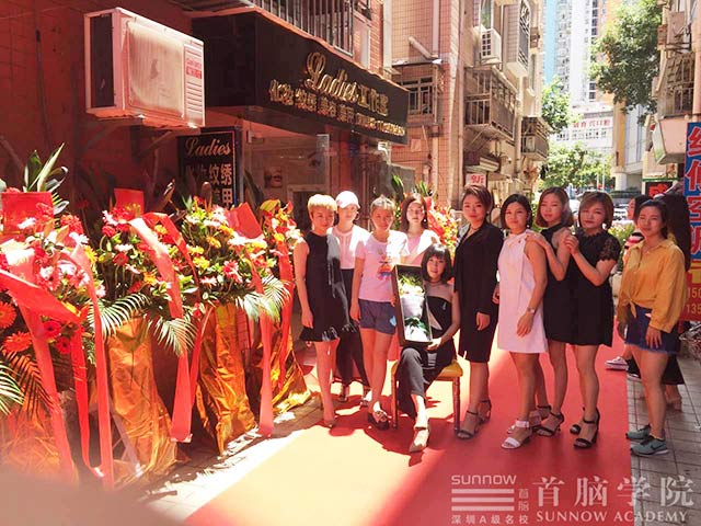 瑰麗人生靠能力 首腦學(xué)院讓你成為不一樣的自己