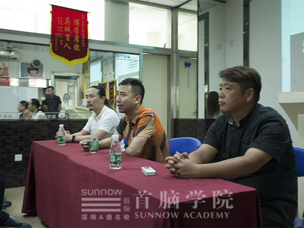 首腦學(xué)校美發(fā)招聘會現(xiàn)場