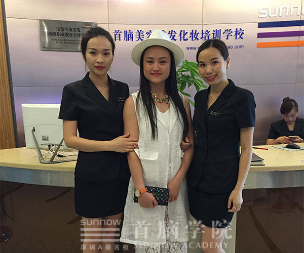 趙娜老師,周標(biāo)銳學(xué)姐,何愛(ài)立老師