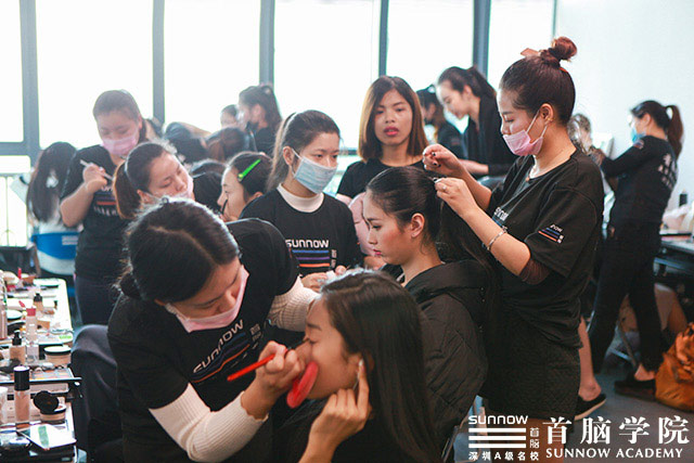 首腦學院鼎力助陣第三屆中國（深圳）國際時裝節(jié)，再掀時尚風暴！