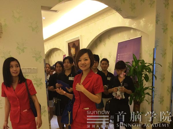 觀摩博美醫(yī)療 助學員開闊美容視野