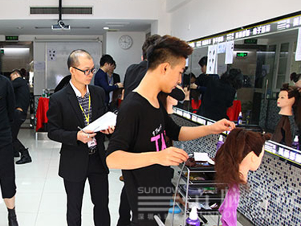 深圳首腦美容美發(fā)學(xué)校粵港澳合作“一試三證”考試