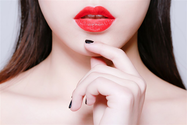 首腦美容美發(fā)學校