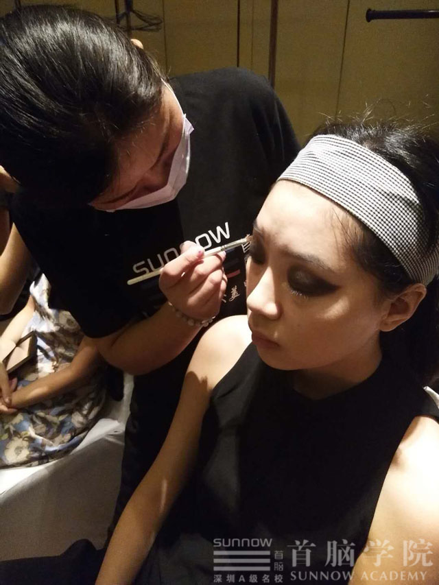 2018國際友誼小姐大賽，讓世界與首腦共美