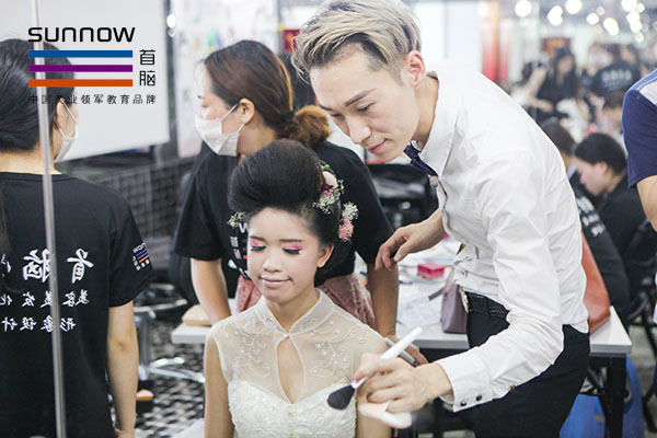 “薰衣草童話季”的時尚美妝造型秀