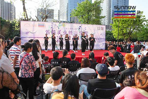 “薰衣草童話季”的時尚美妝造型秀