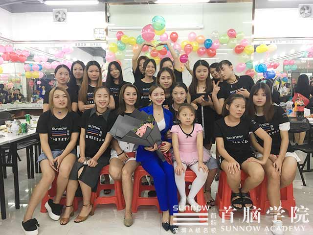 迎來第33個(gè)教師節(jié)