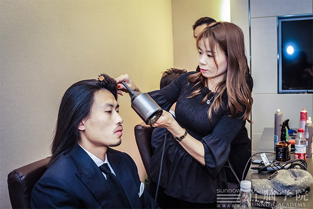 美發(fā)培訓一般多少錢