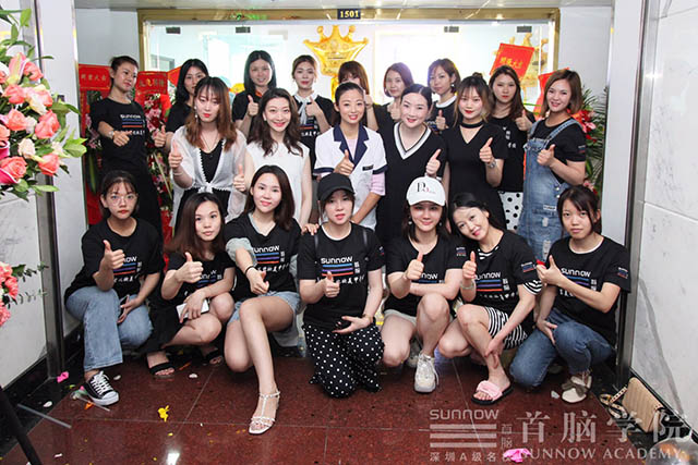 首腦同班學(xué)員