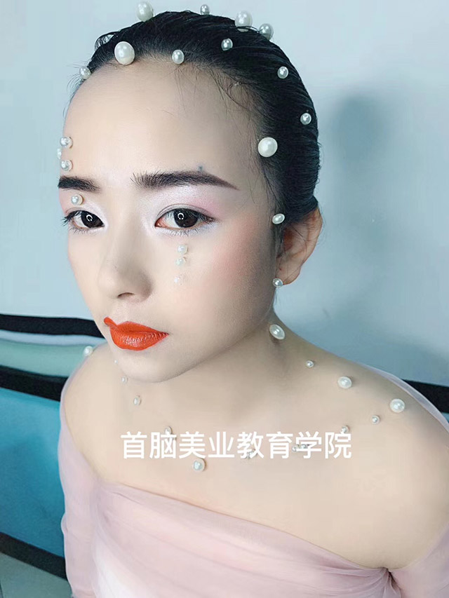 全國化妝學校排名