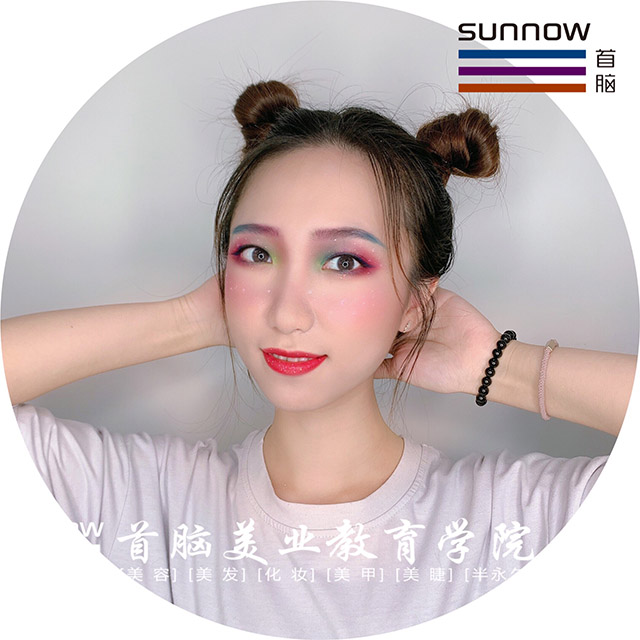 化妝學(xué)校哪個(gè)好