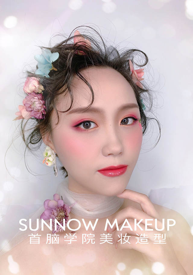 化妝學(xué)費(fèi)