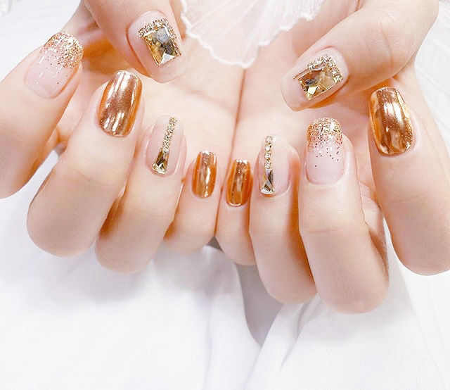 首腦學院學美甲