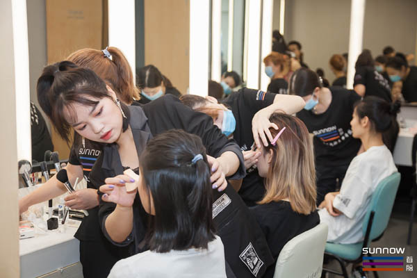 深圳專業(yè)的化妝培訓(xùn)學校