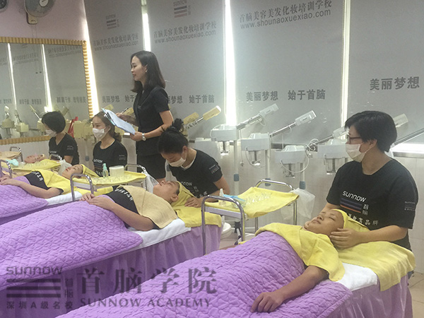 深圳正規(guī)的美容培訓(xùn)機(jī)構(gòu)