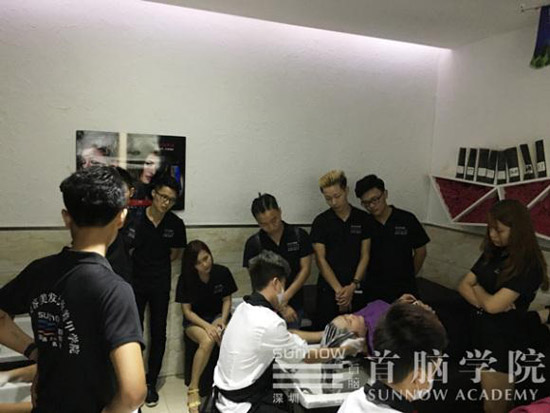 深圳美發(fā)培訓學校