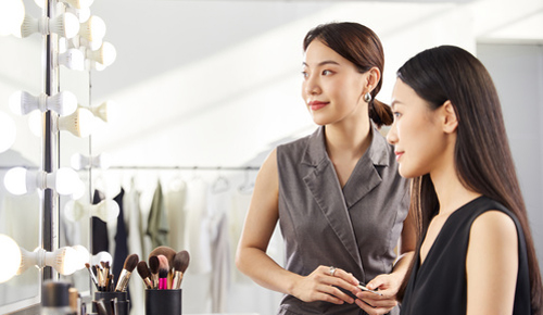 零基礎(chǔ)學(xué)專業(yè)化妝