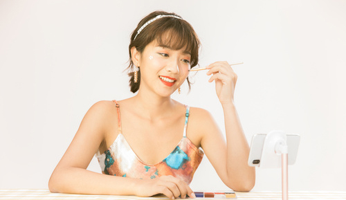 深圳化妝培訓(xùn)學(xué)校學(xué)費(fèi)多少錢