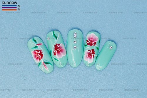 學(xué)習美甲一家正規(guī)的美甲學(xué)校