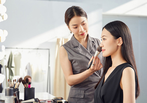 化妝培訓(xùn)學(xué)校