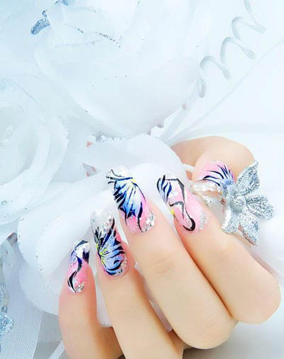 哪里有美甲化妝培訓班