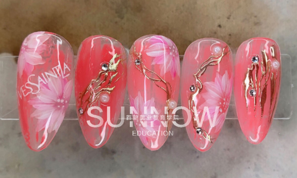 深圳學美甲去那個學校好