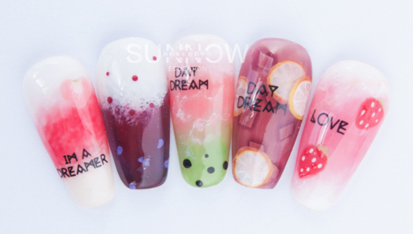 深圳學美甲去那個學校好