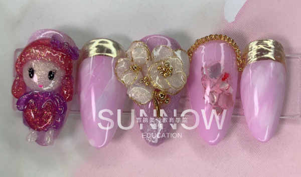 深圳學美甲去那個學校好