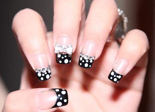 2021年學(xué)美甲