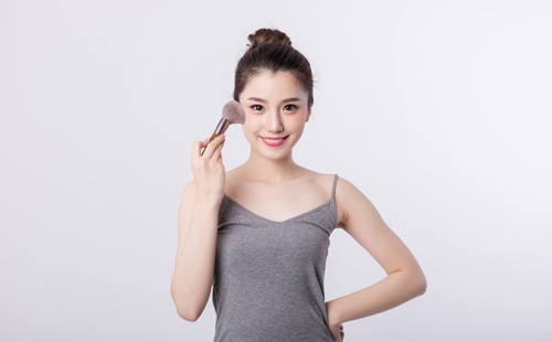 化妝學(xué)校哪家好