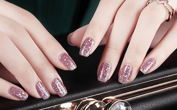 深圳最專業(yè)美甲培訓(xùn)學(xué)校