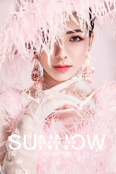 2022年化妝培訓班要多少錢