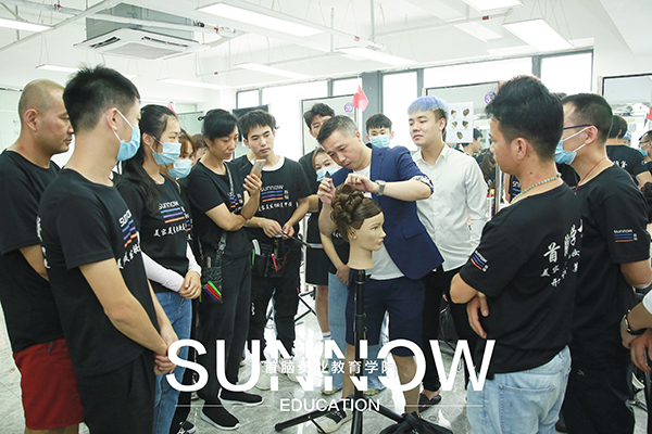 深圳哪里有理發(fā)培訓(xùn)學(xué)校？